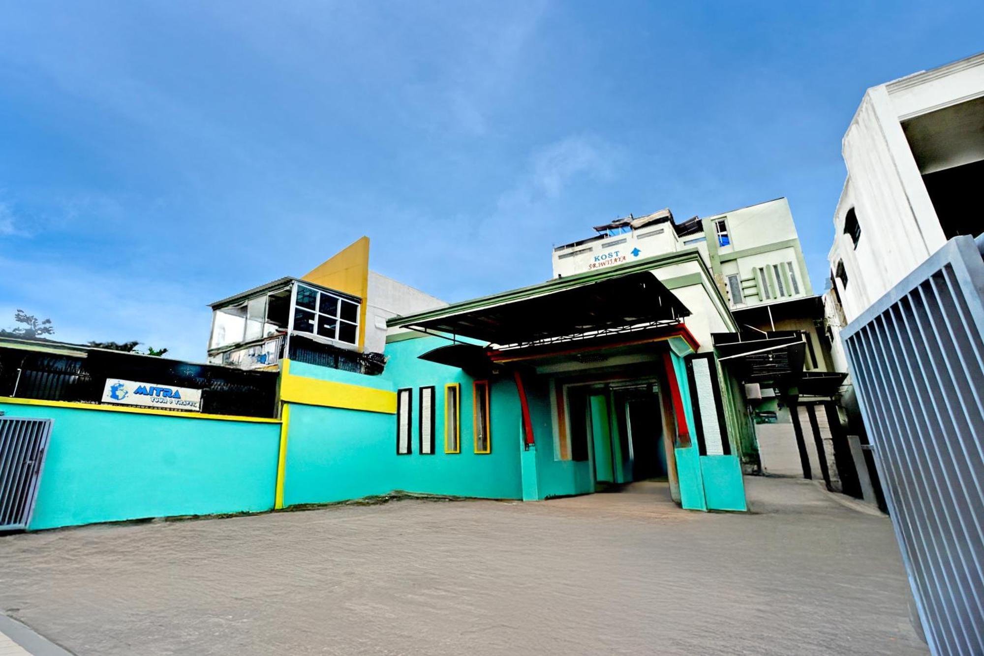 Hotel O Tegalsari Near Tunjungan Plaza Surabaya Exterior photo